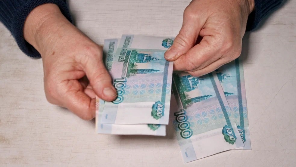 Жители Марий могут оплатить долги и получить за это деньги