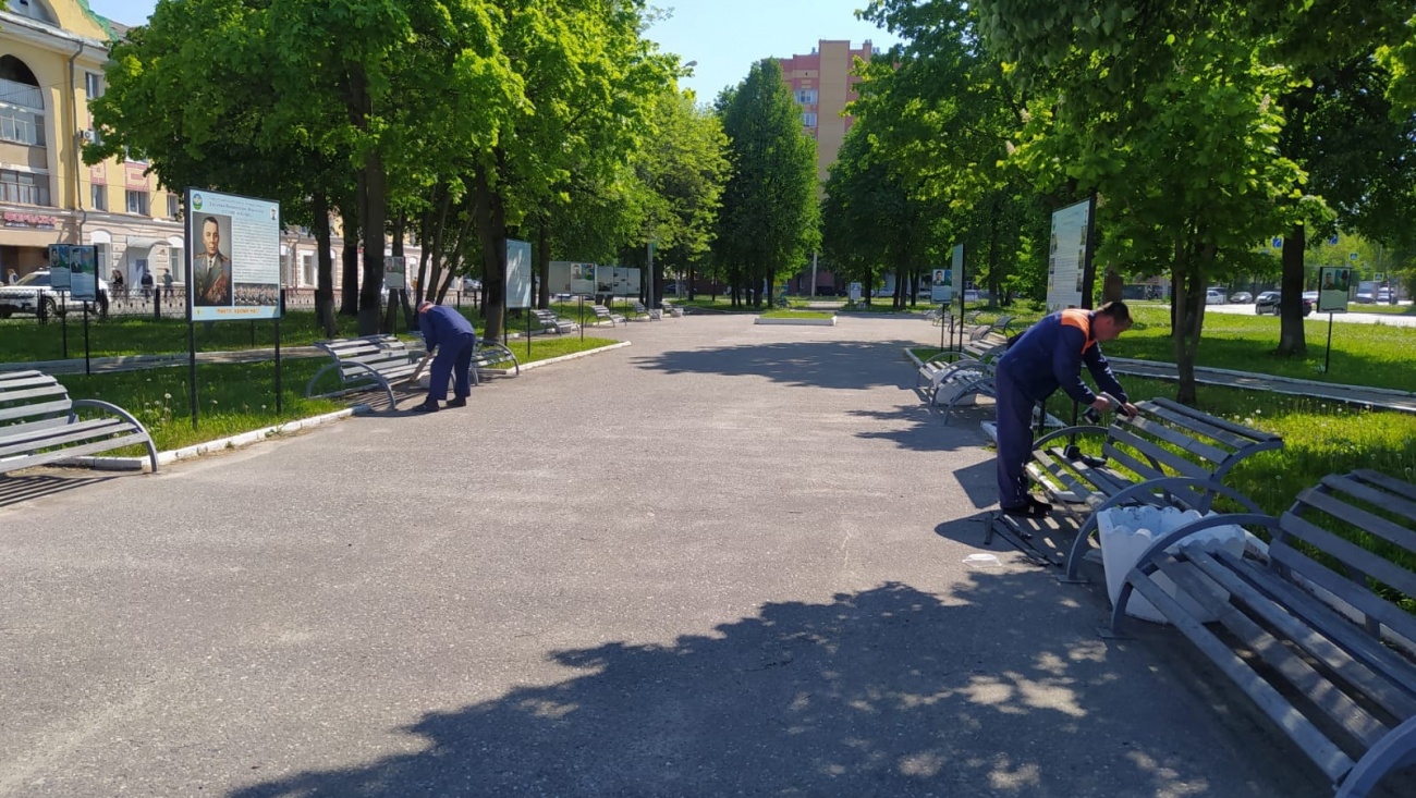 В сквере десантников в Йошкар-Оле отремонтировали скамейки