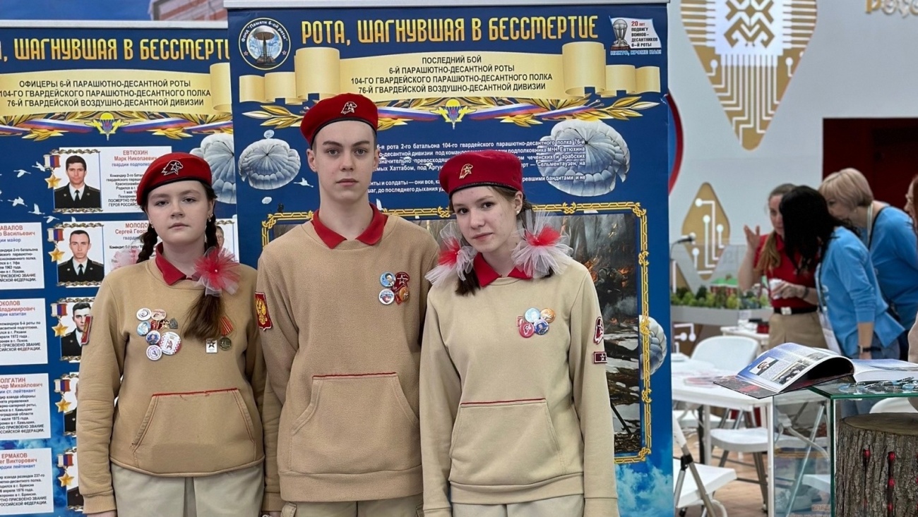 На стенде Марий Эл на ВДНХ рассказали о подвиге 6 роты