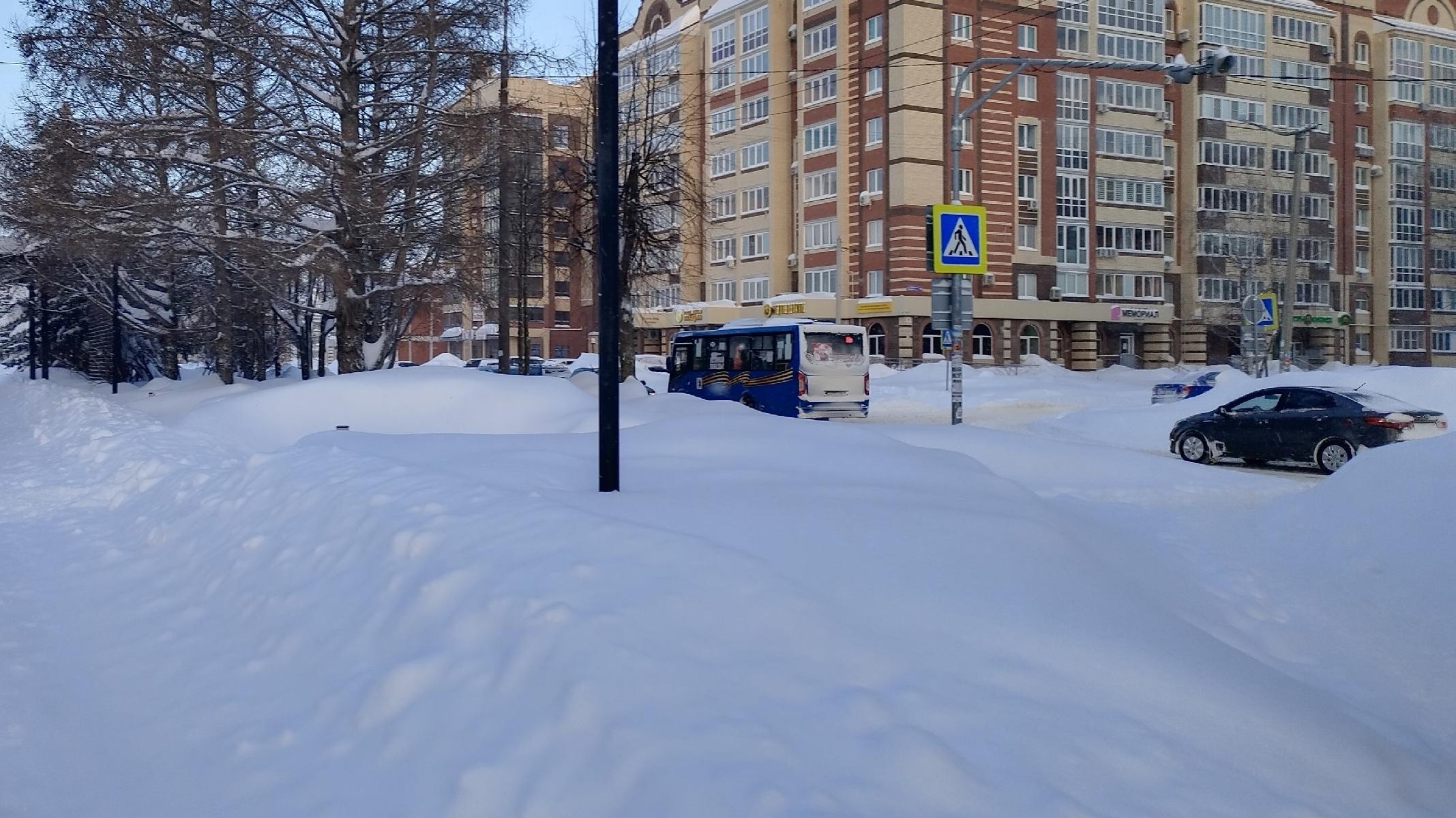 В Медведево занесло улицу Некрасова – автобусы не ходят