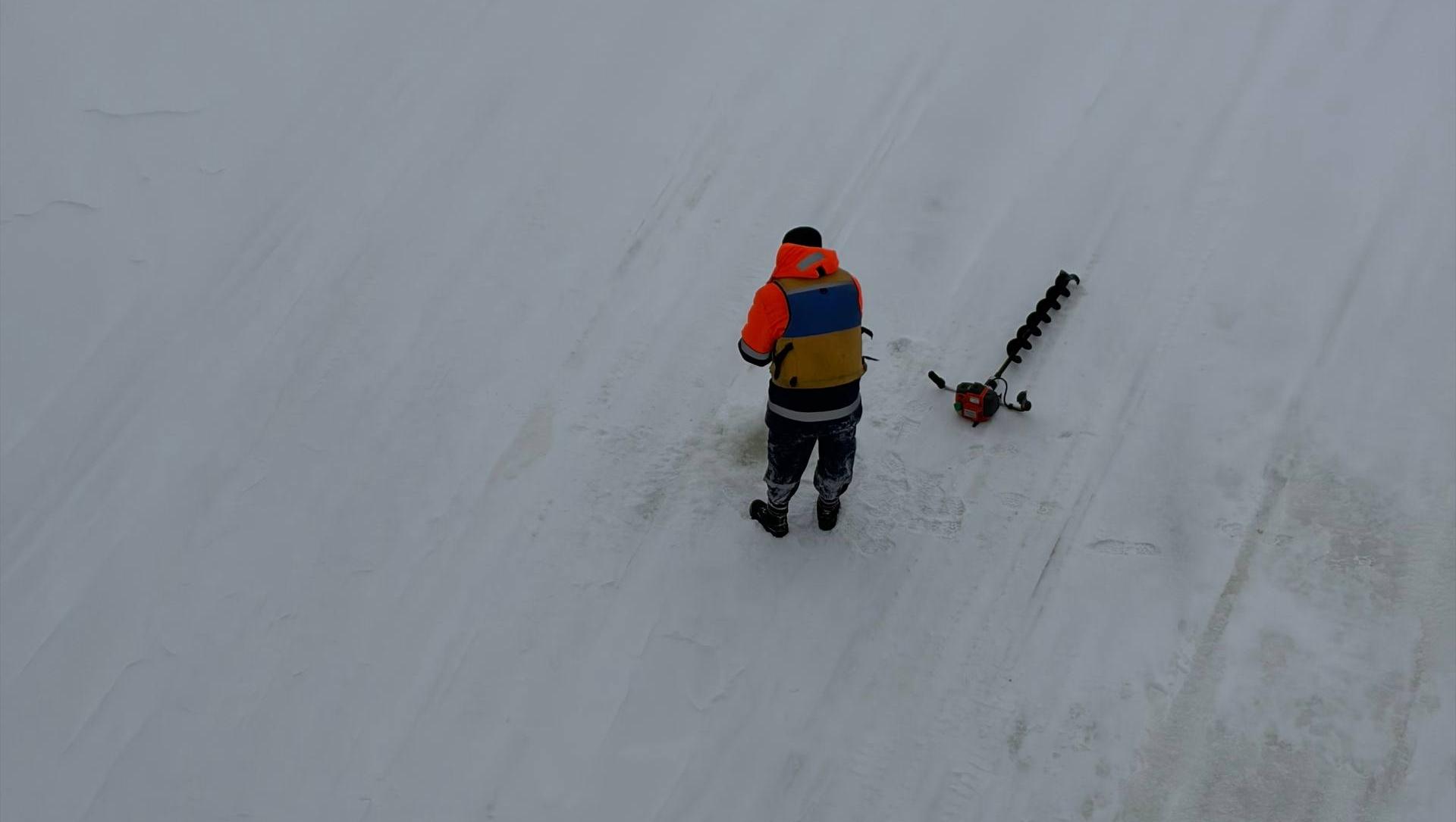 На Волге в Марий Эл уже образовались тёмные участки льда