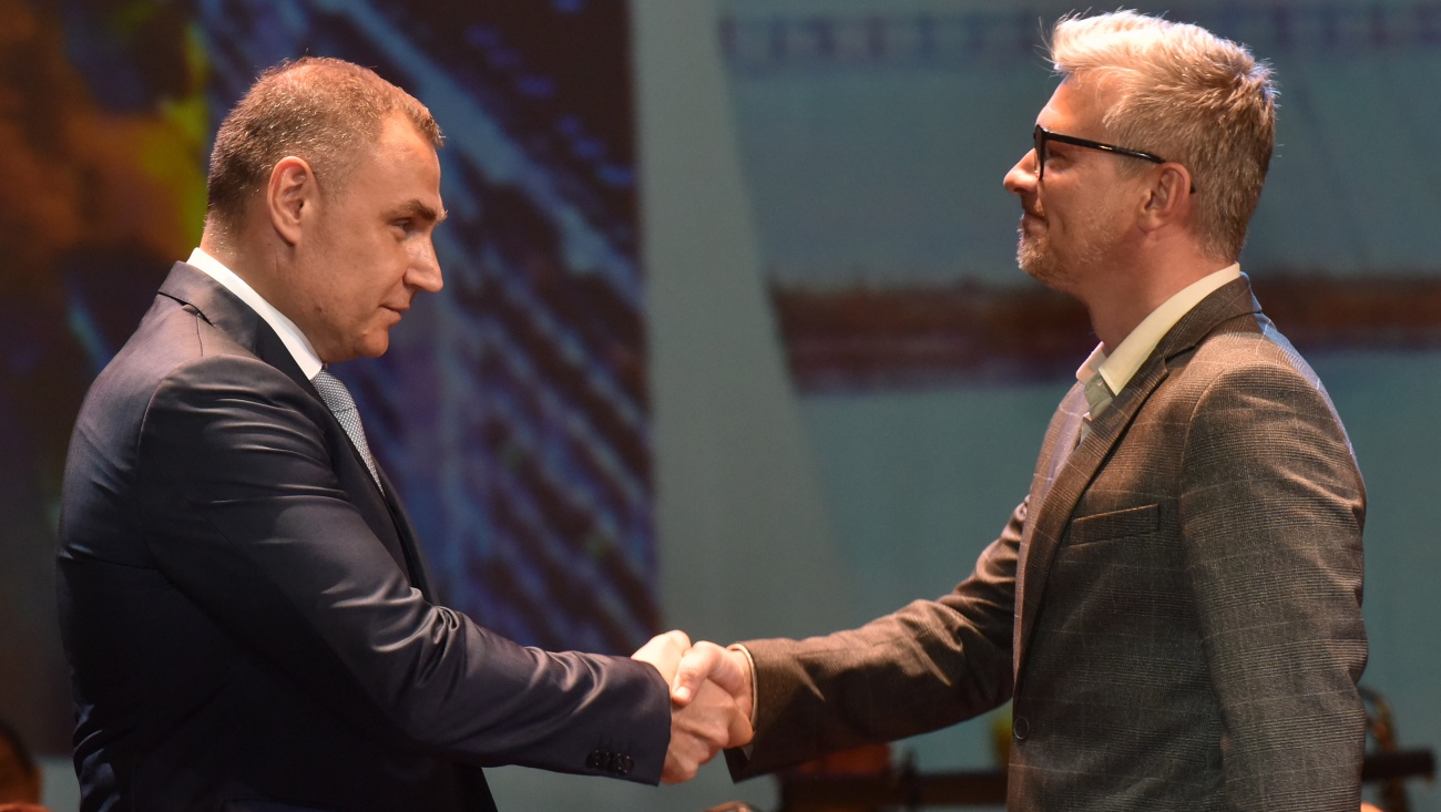 Девять йошкаролинцев за заслуги в труде удостоены почётных званий и грамот