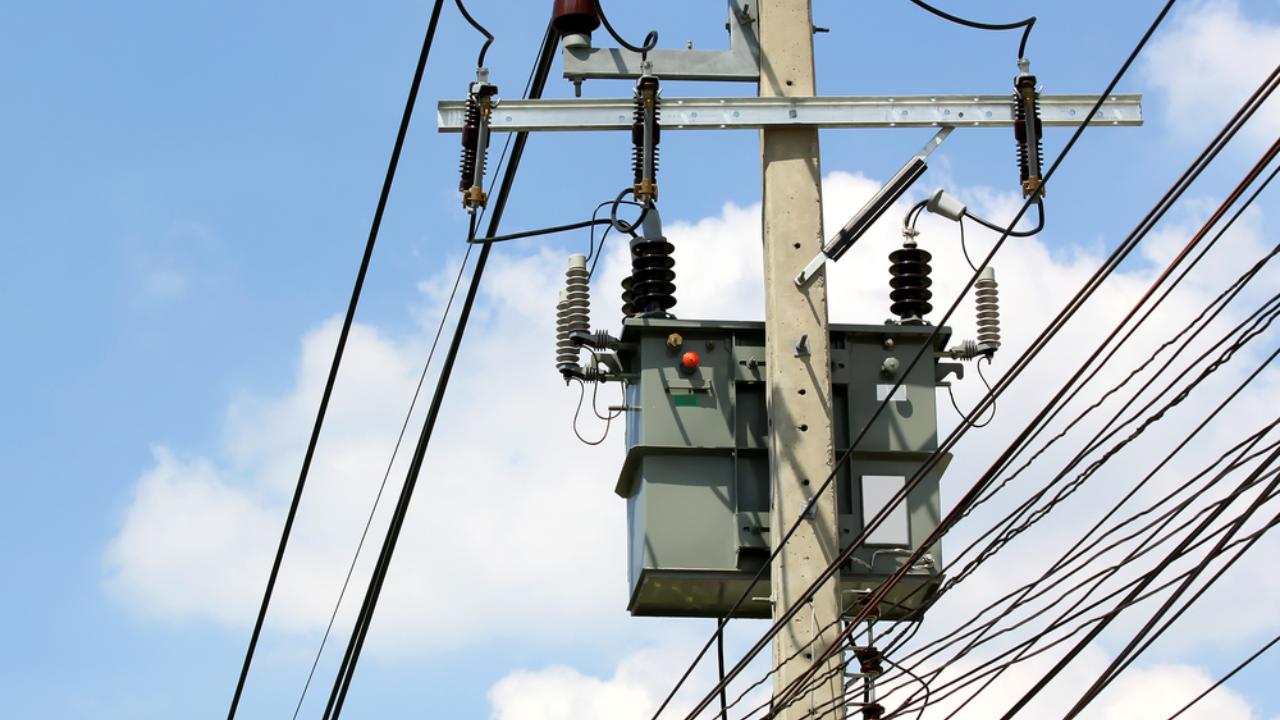 В «Сомбатхее» около 7500 человек остались без света 