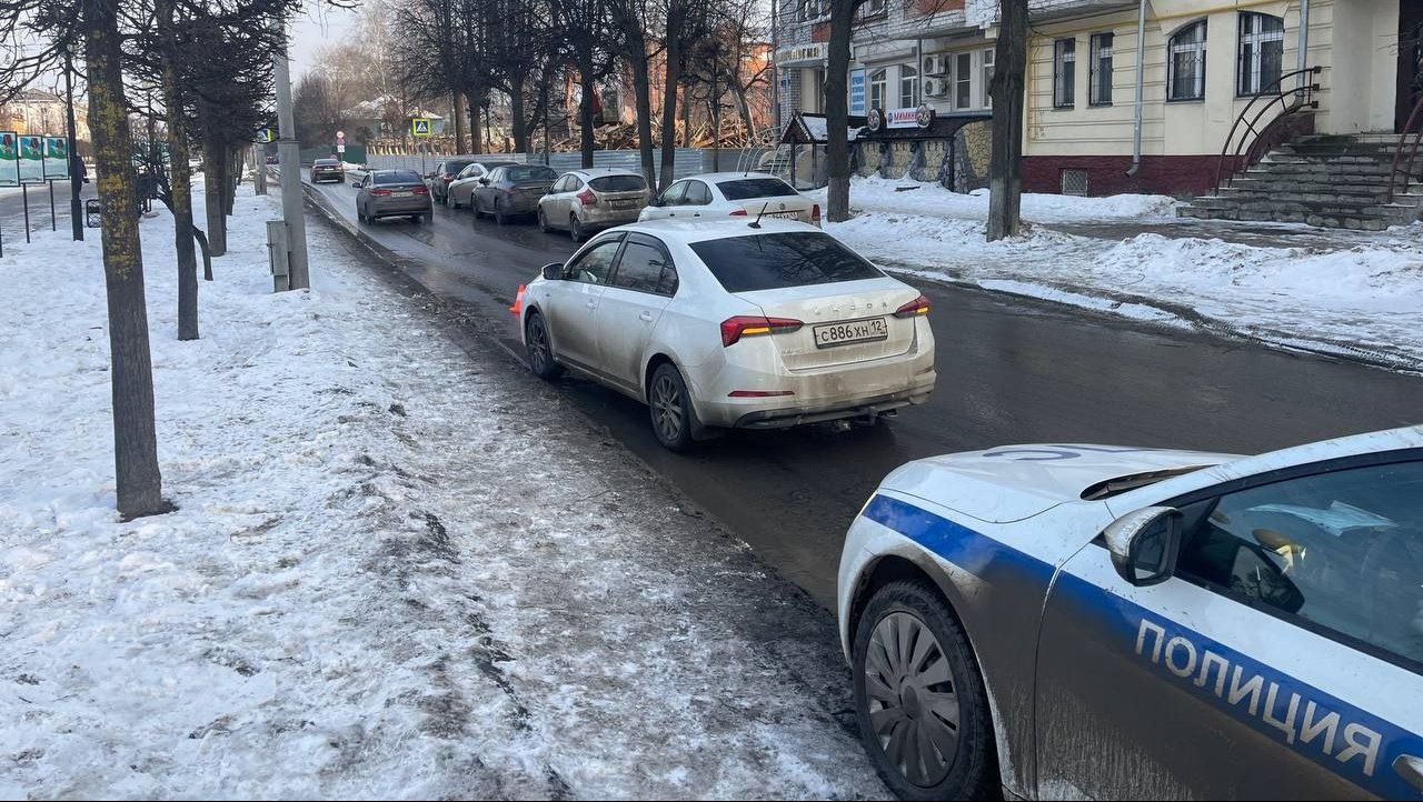 В Йошкар-Оле иномарка сбила 8-летнего ребёнка