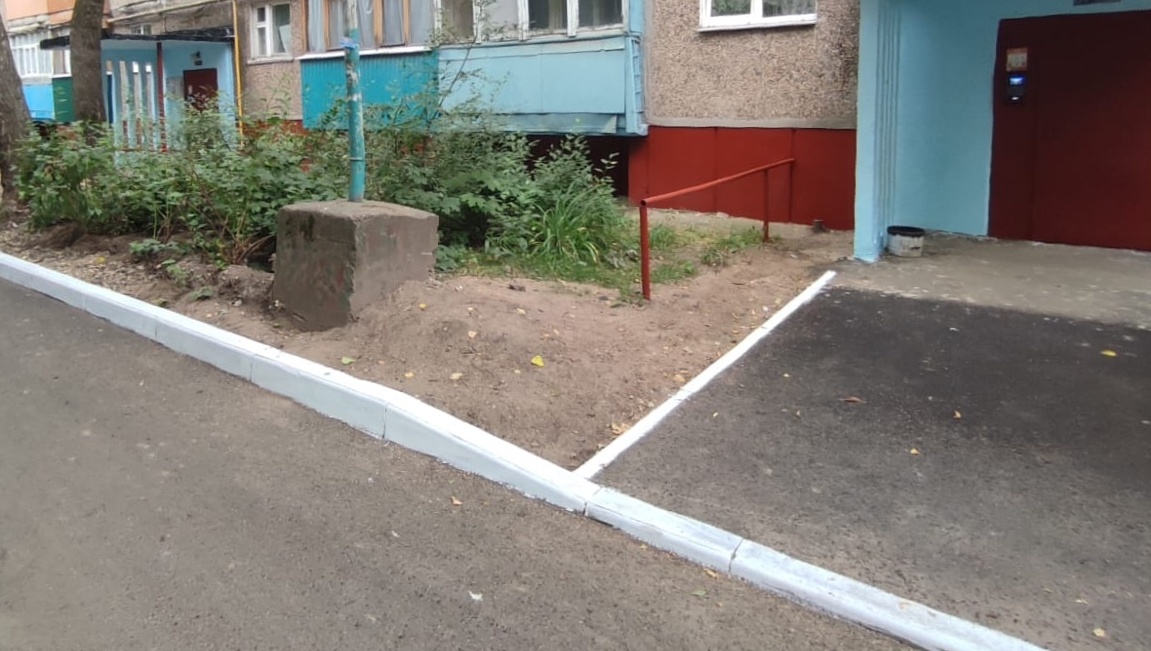 В Йошкар-Оле отремонтировали двор по улице Строителей