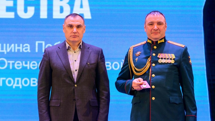 Глава Марий Эл наградил отличившихся жителей Марий Эл