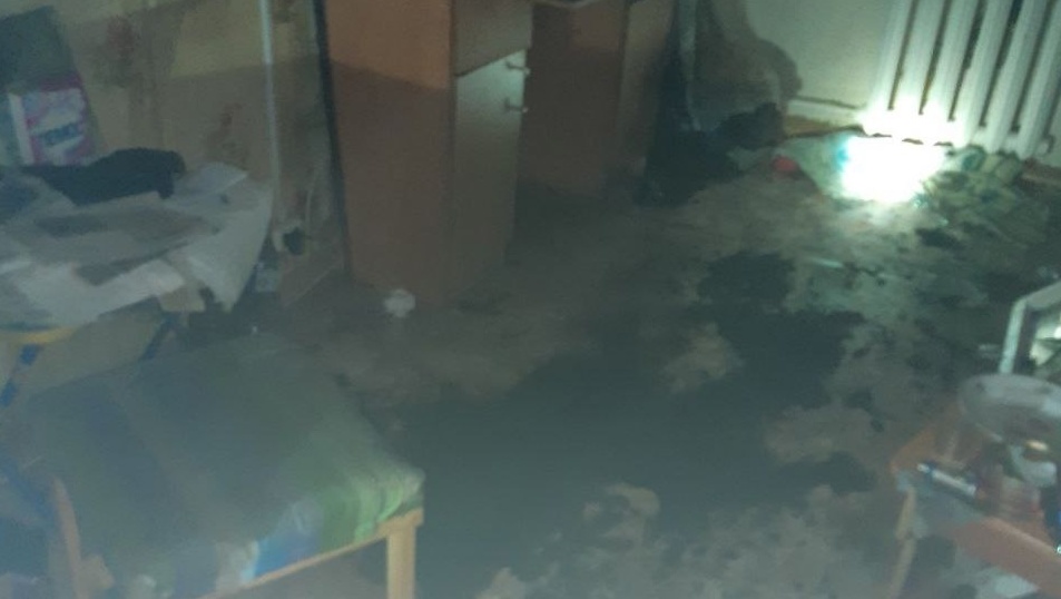 Из загоревшейся квартиры в Волжске вытащили мужчину