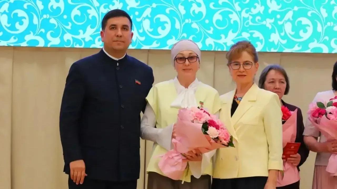 Учителя из Марий Эл отметили знаком отличия «Почётный наставник»