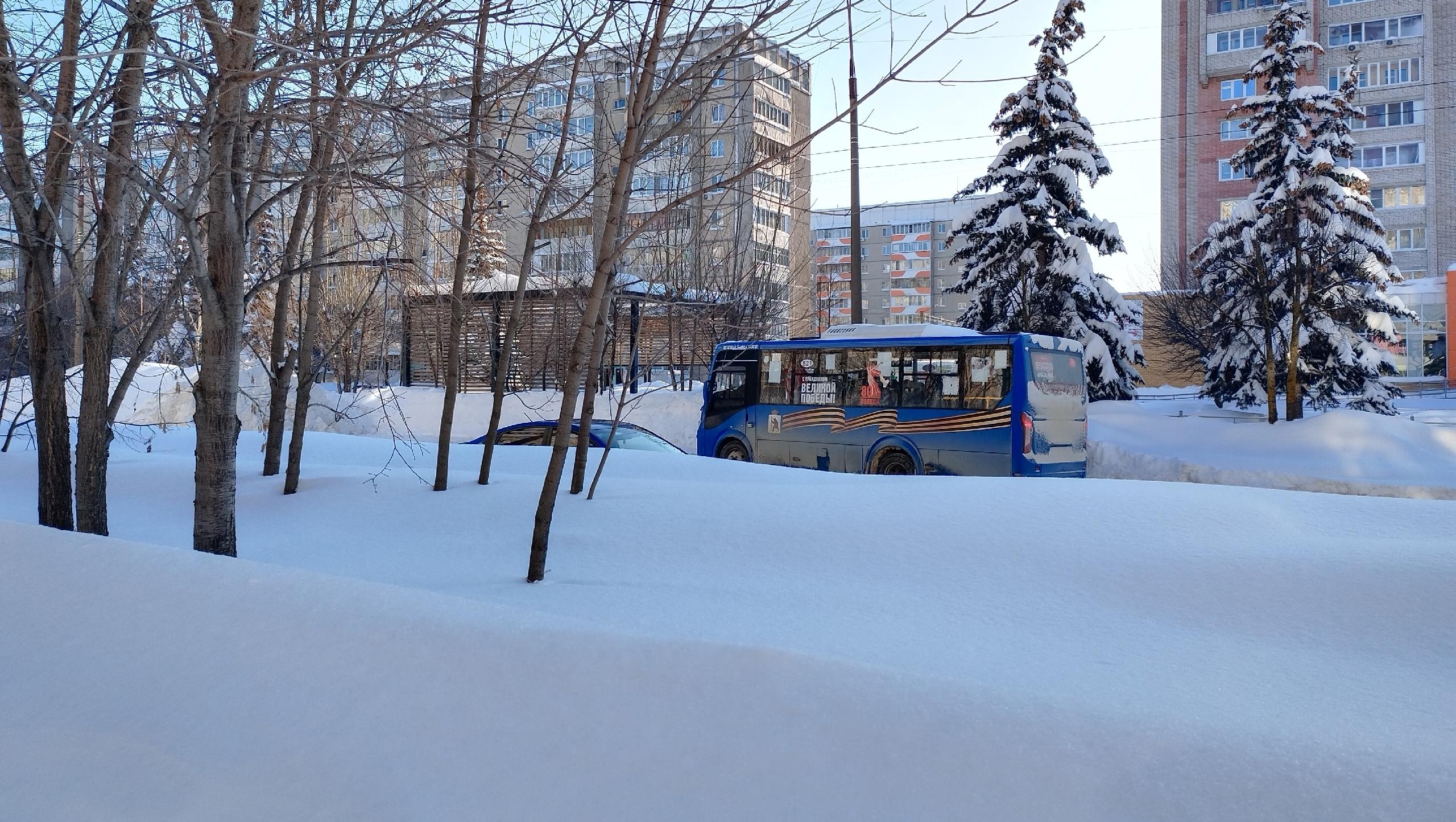 В Медведево из-за заснеженных улиц автобус № 6-П не может проехать по своему маршруту