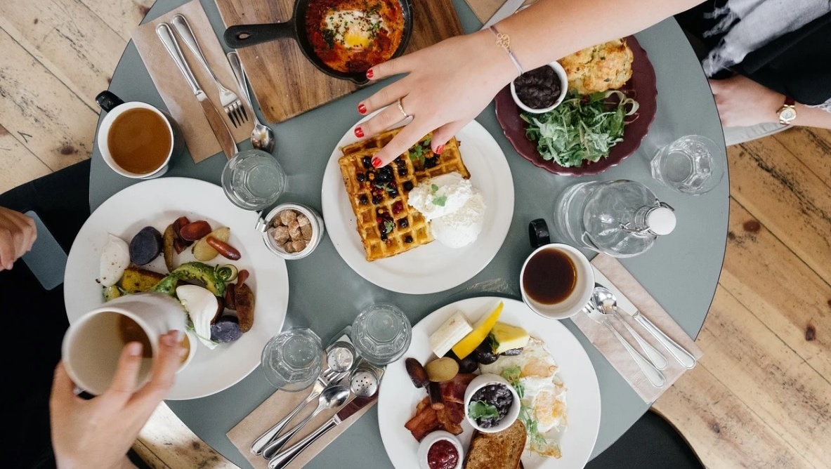 Список продуктов, которые ускоряют старение организма