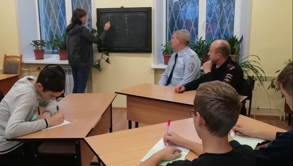 В Йошкар-Оле с несовершеннолетними правонарушителями проведена антинаркотическая беседа