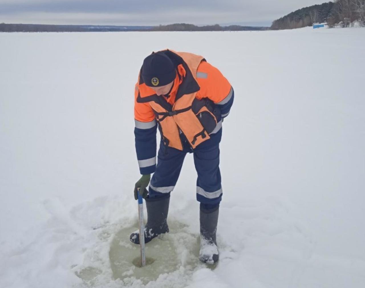 Местами на Волге в Марий Эл двойной лёд