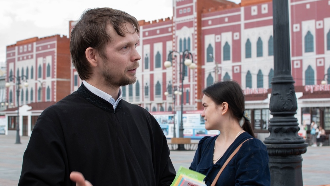 На улицах в Йошкар-Оле проходит миссионерская акция «Пасхальный диалог»