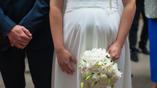 В Марий Эл беременная женщина может получать одновременно три пособия