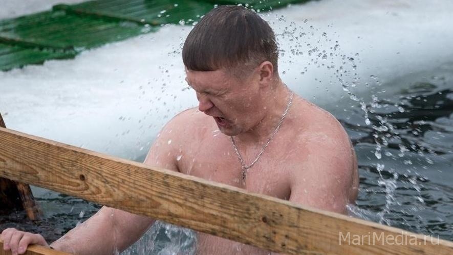 Как окунуться в Крещение в ледяную воду с пользой для здоровья