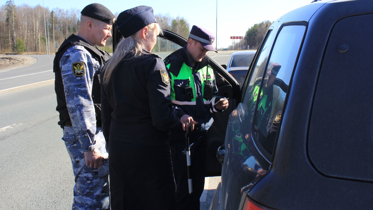 Житель Марий Эл не успел переоформить на себя машину и её арестовали за долги