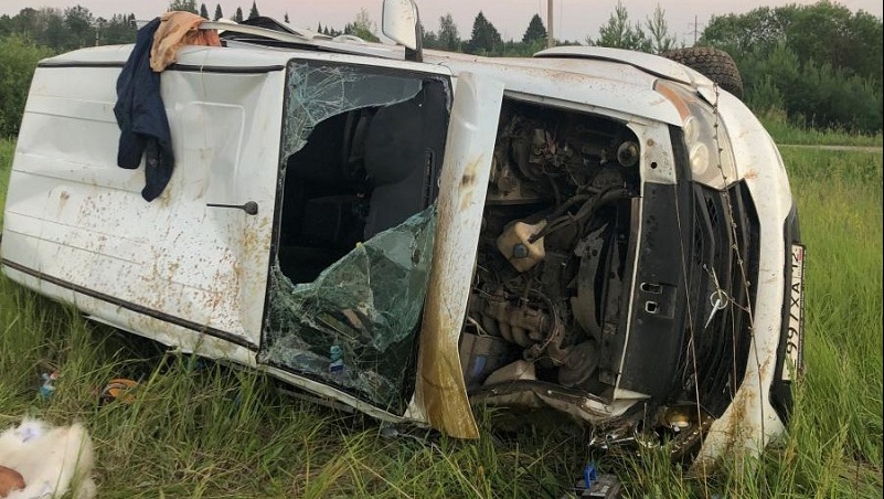 Пьяный водитель врезался в ЛЭП