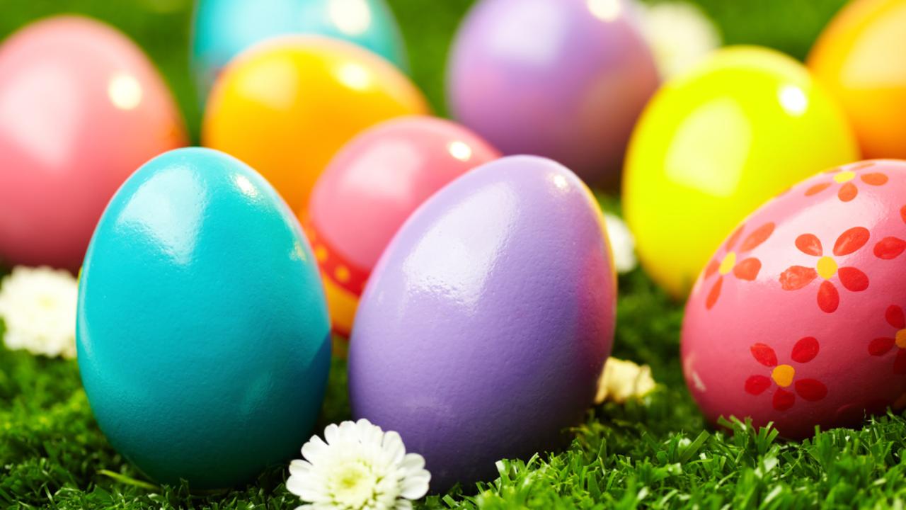 Священнослужитель разъяснил, в какой день красить яйца к Пасхе