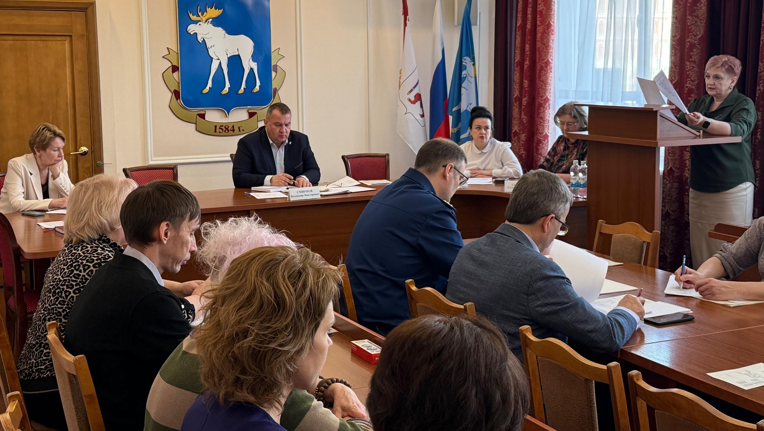 В Йошкар-Оле обсуждают подготовку к «Марийскому лету» и Дню города