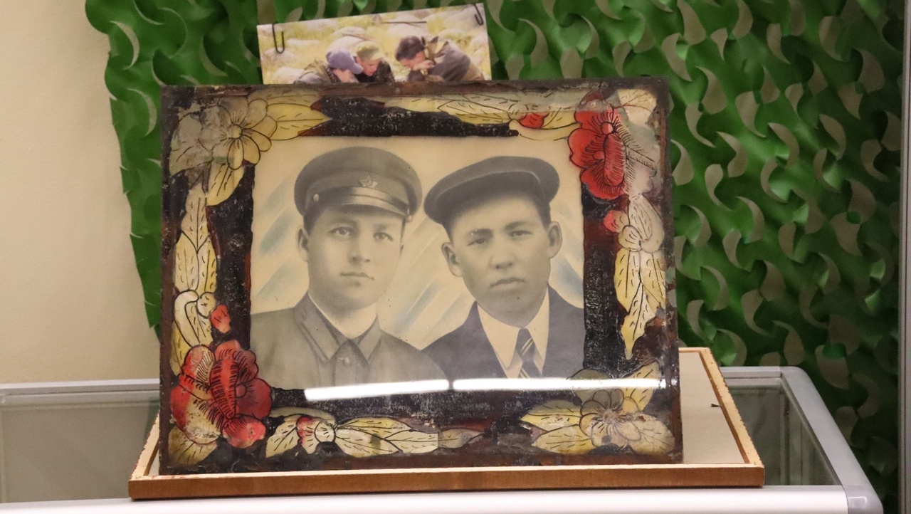 Бойцы поискового отряда «Воскресение» передали смертный медальон родственникам солдата