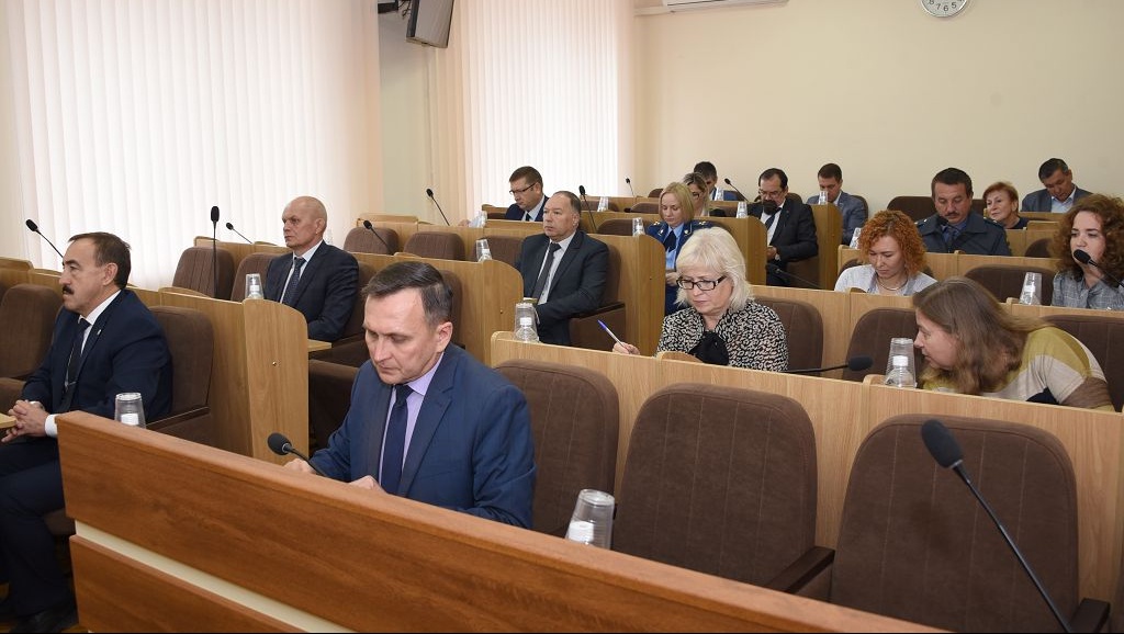 В Марий Эл для детей-сирот предлагают организовать бесплатный проезд в общественном транспорте