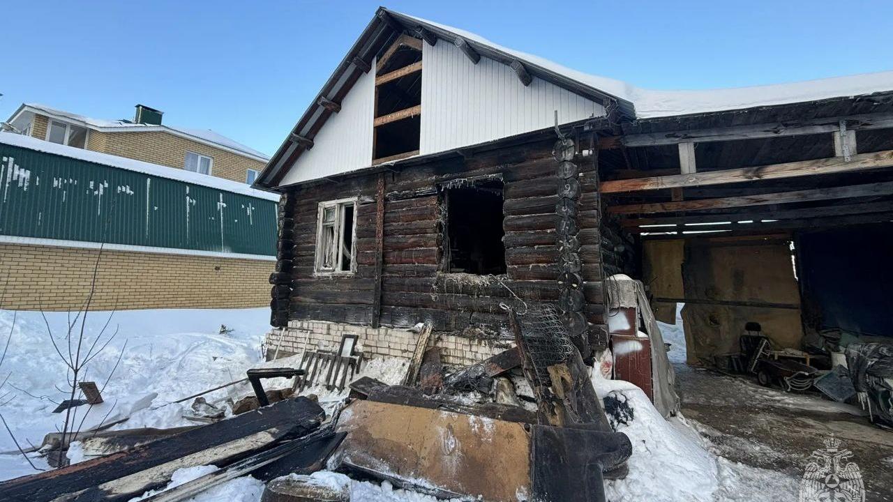 В Волжске на месте пожара нашли тело сына хозяина дома