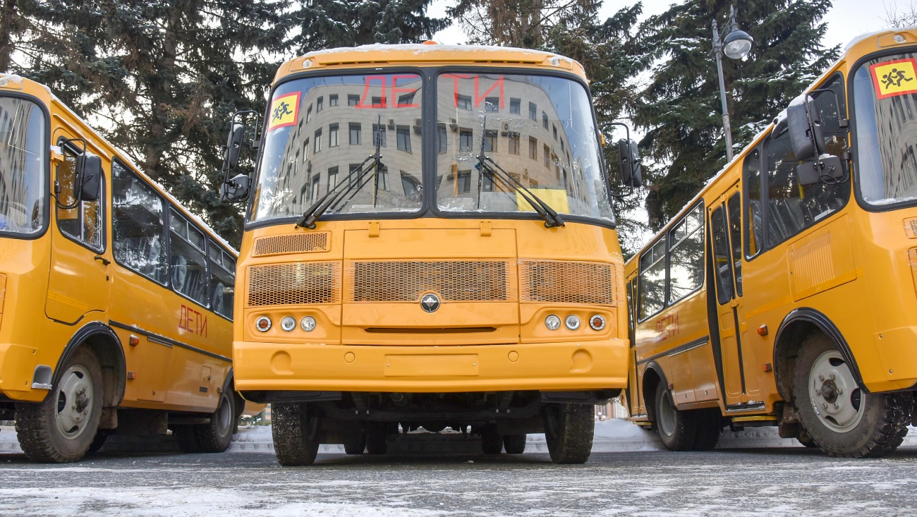 В Марий Эл сельские школы получили новые автобусы