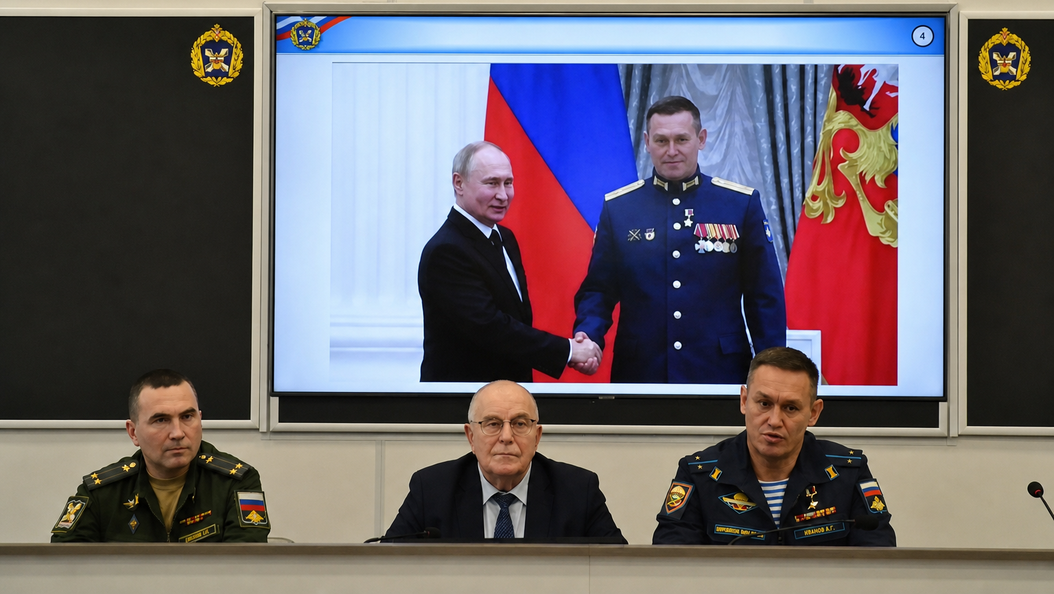 Герой России, студент МарГУ Анатолий Иванов посетил Военно-космическую академию им. А.Ф. Можайского