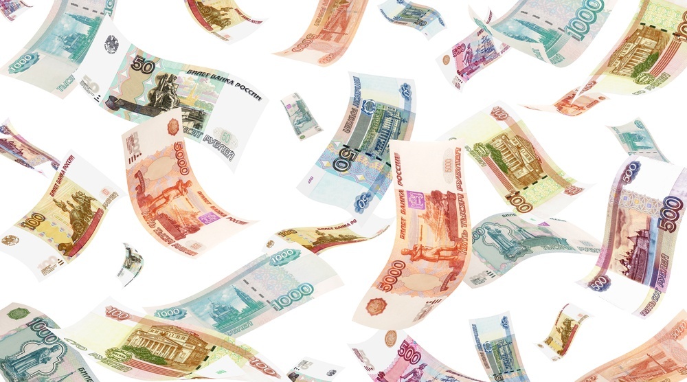 68-летняя женщина перевела мошенникам почти 13 млн рублей