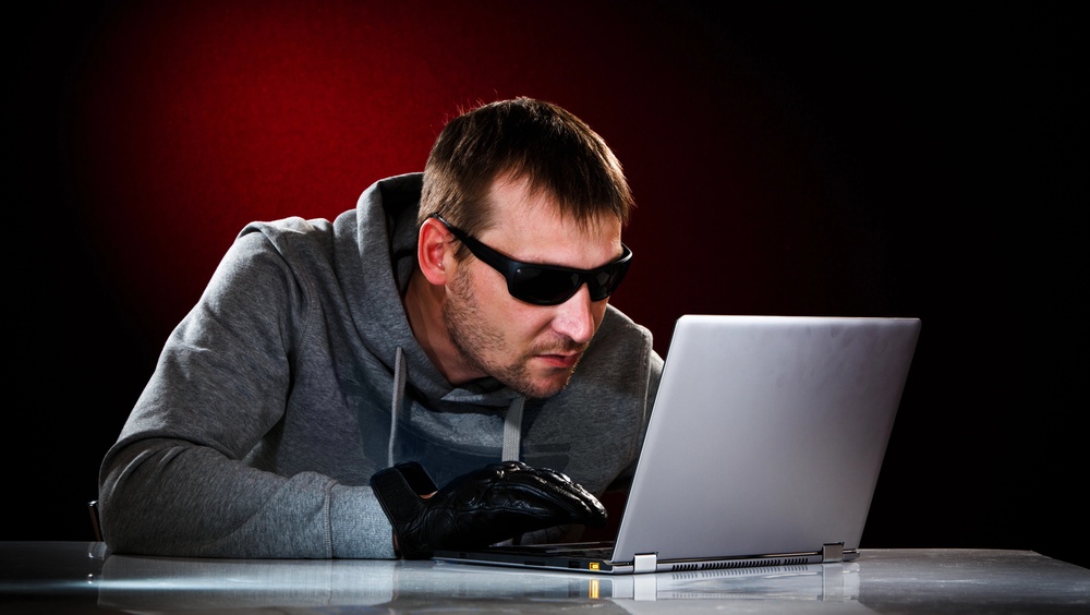 Специалист отдела информационной безопасности поделился, как распознать мошенника