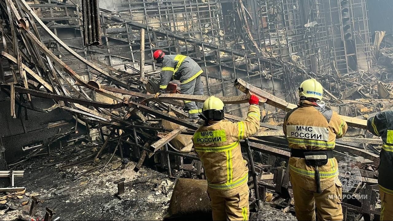 МЧС: Опознаны тела 143 погибших в «Крокус Сити Холле»