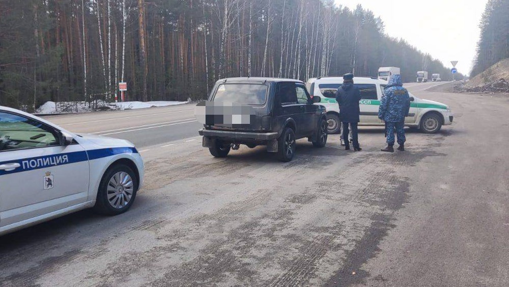 На трассе в Марий Эл судебные приставы остановили «коллекционера долгов»