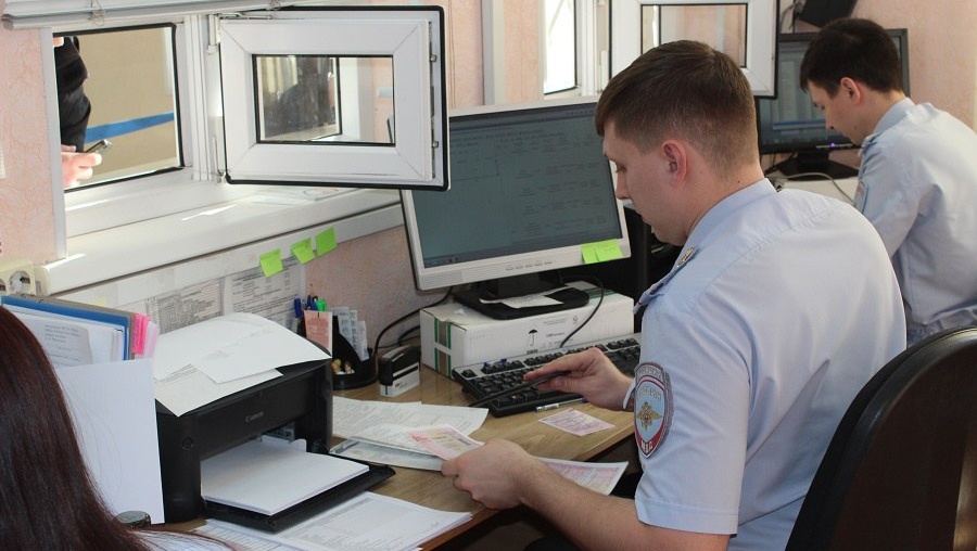 В ГАИ озвучили график работы МРЭО на этой неделе