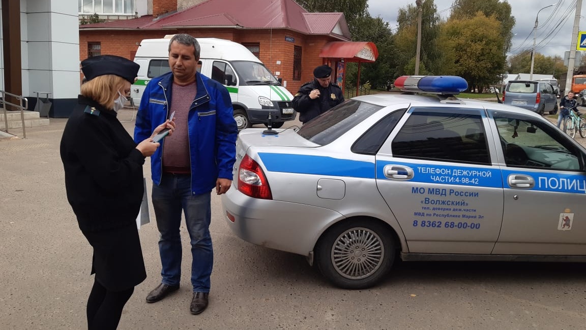 Судебные приставы Волжска арестовали имущество на 420 тысяч рублей