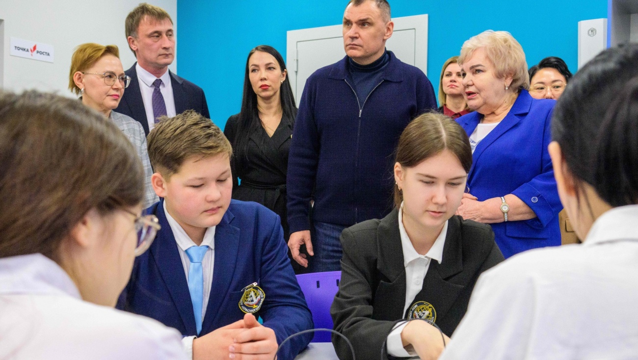 Глава Марий Эл посетил инновационную площадку «Конструктор профессионального будущего»