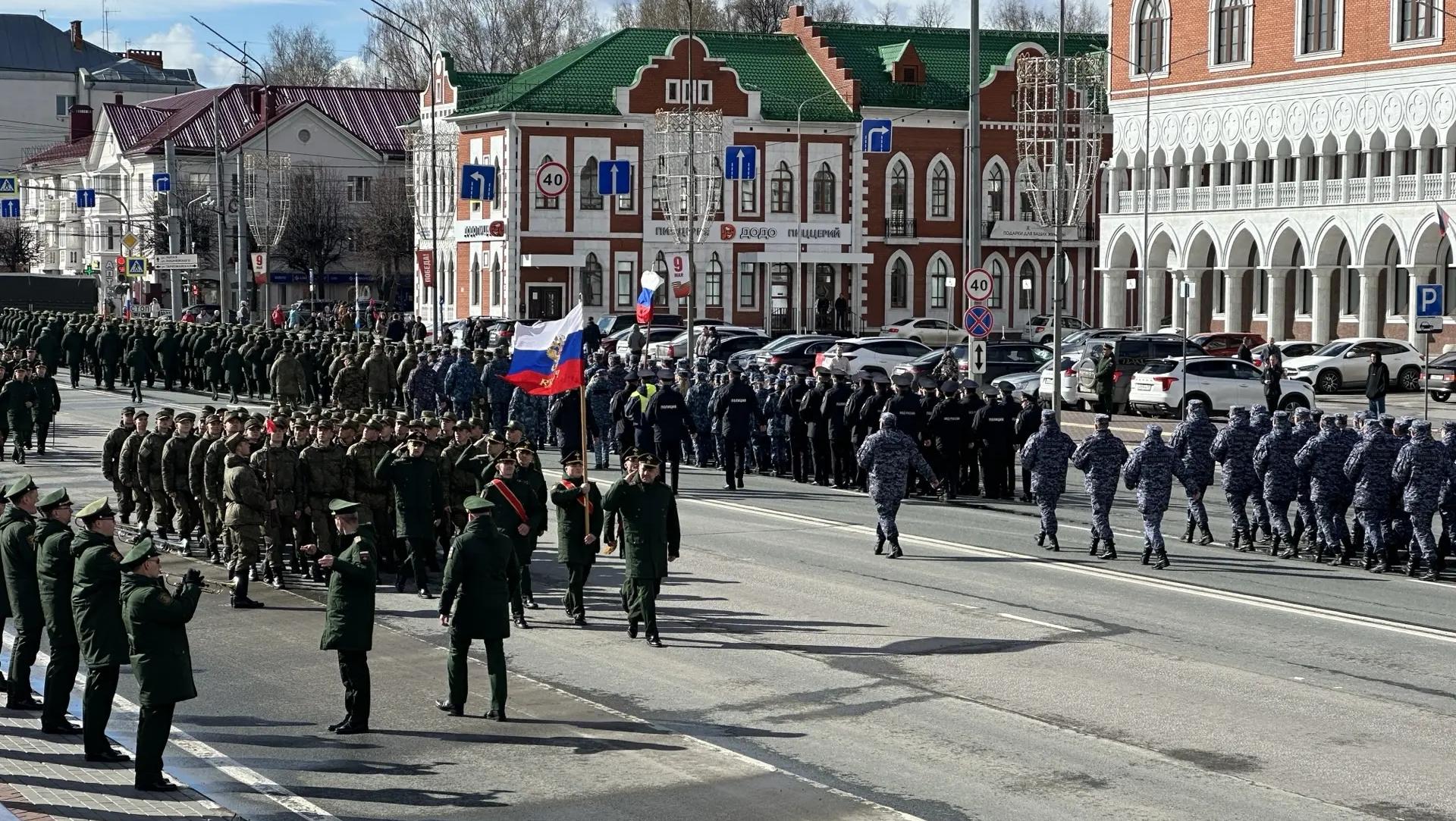 Репетиции военного парада вновь затруднят движение в Йошкар-Оле