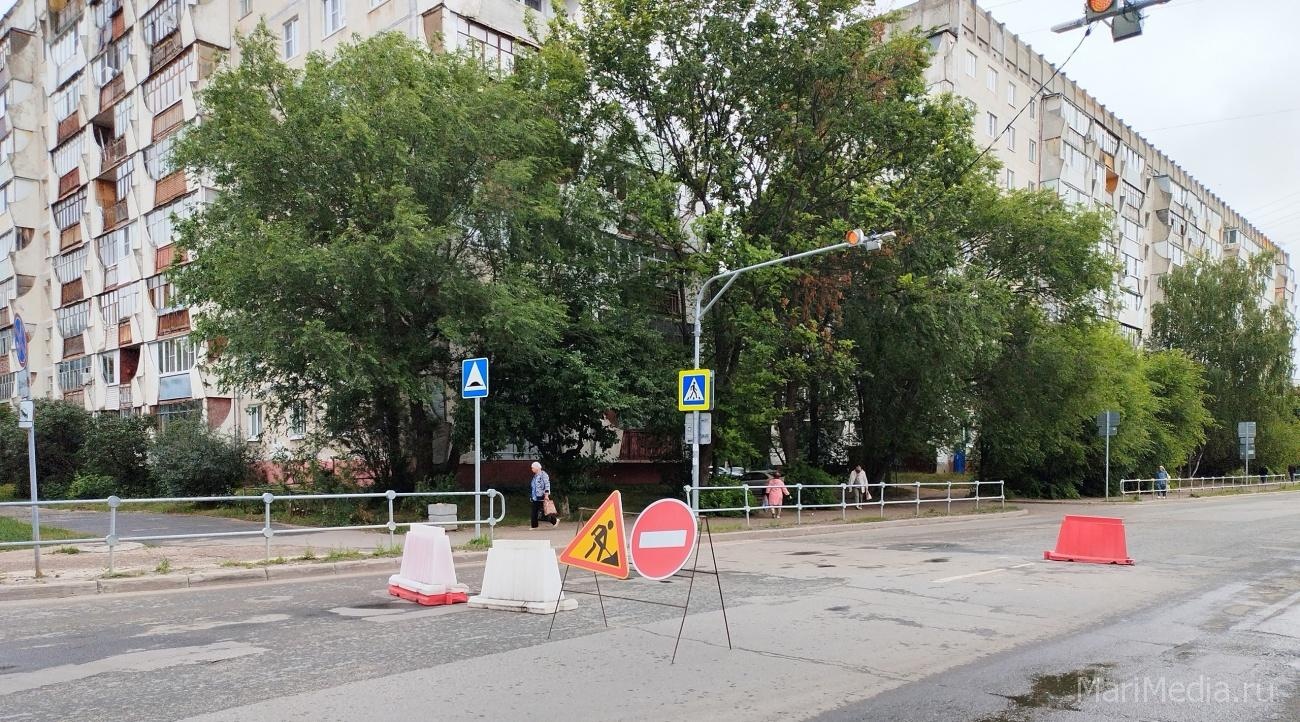 В «Сомбатхее» ограничено движение по бульвару Чавайна из-за ремонта улицы