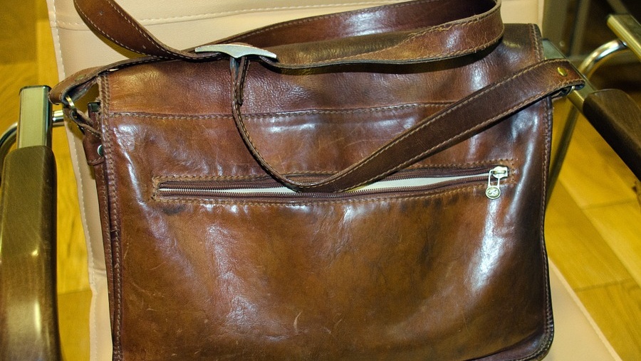 Полицейские по горячим следам раскрыли кражу у посетителя йошкар-олинской закусочной