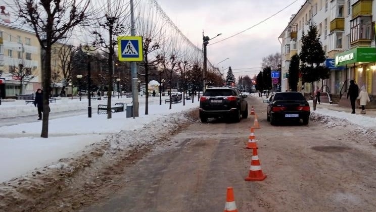 Йошкар-Оле 66-летний водитель на пешеходном переходе сбил женщину