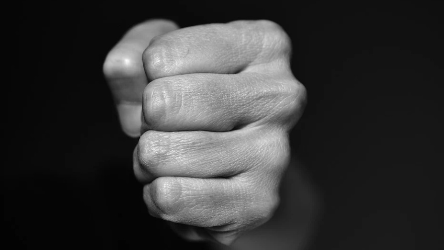 Йошкар-олинский подросток пойдёт под суд за грабёж с применением насилия