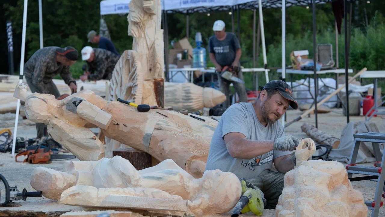 В Йошкар-Оле впервые проводят фестиваль деревянной скульптуры