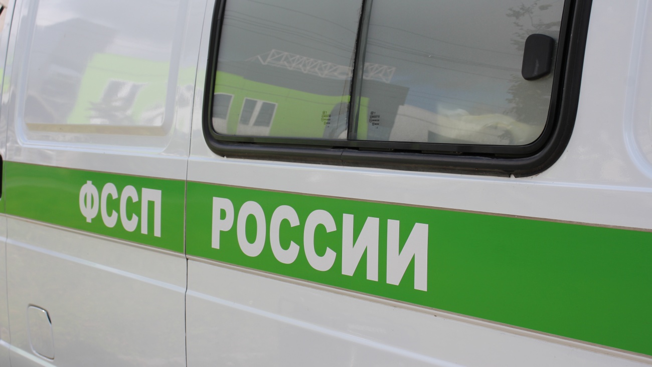 По уголовному делу Леонида Маркелова приставы изъяли 16 машин