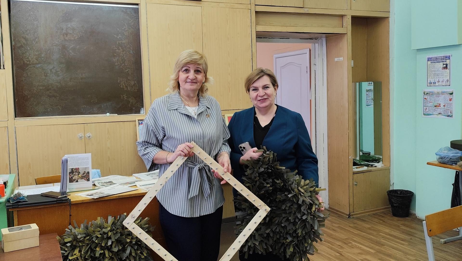 Лицей №28 Йошкар-Олы вновь проводит МК по плетению маскировочных сетей