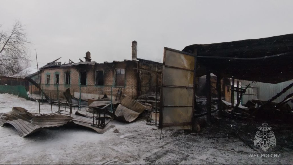 В Марий Эл 68-летний мужчина спасся из огня через разбитое окно