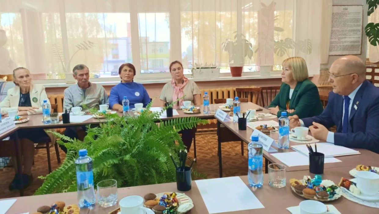 В Волжском районе прошёл круглый стол по вопросам поддержки бойцов СВО