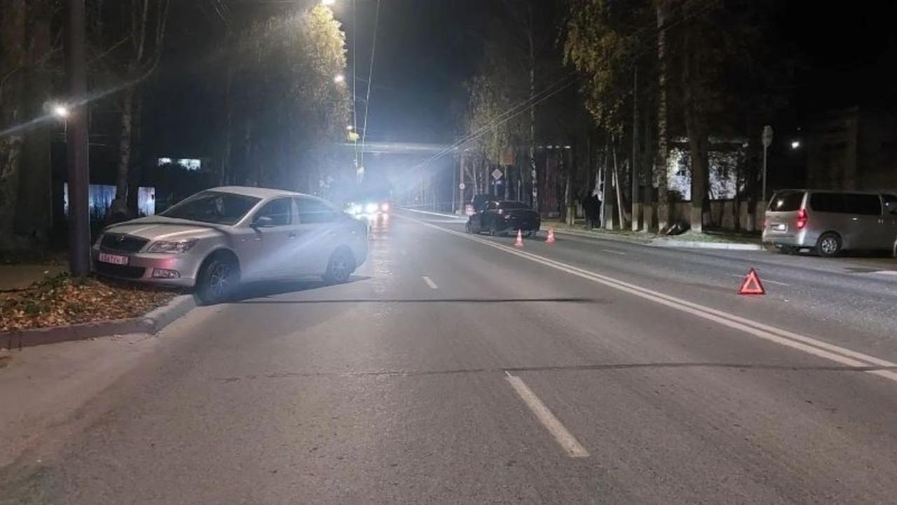 В Йошкар-Оле 61-летний водитель Skoda врезался в Mercedes-Benz