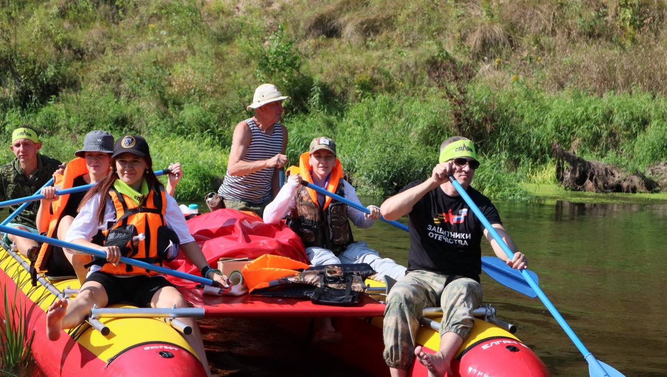 В Марий Эл супруги погибших бойцов СВО отправились в сплав по Малой Кокшаге