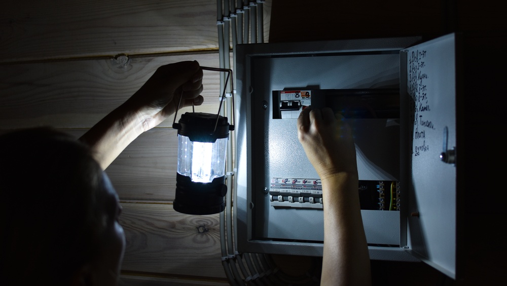 В посёлке Советский произошло аварийное отключение электроэнергии