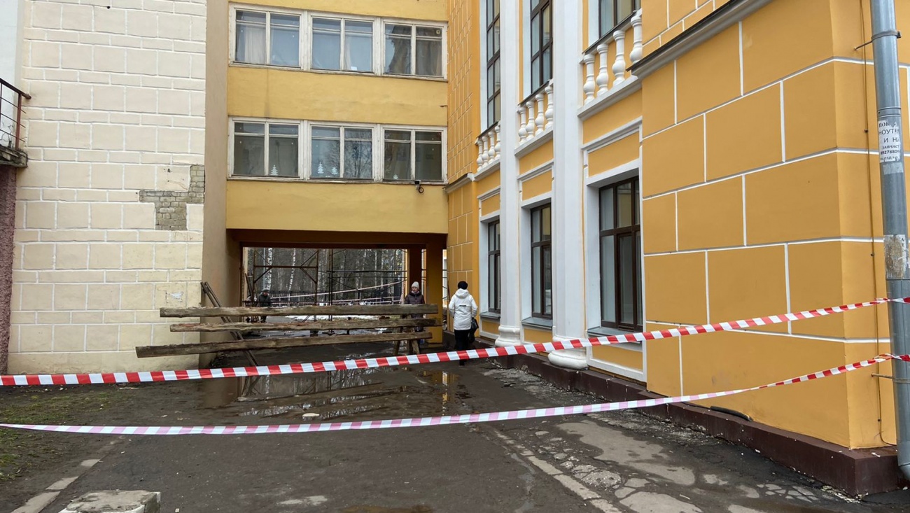 В Йошкар-Оле для пешеходов закрыт переход под аркой библиотеки Чавайна