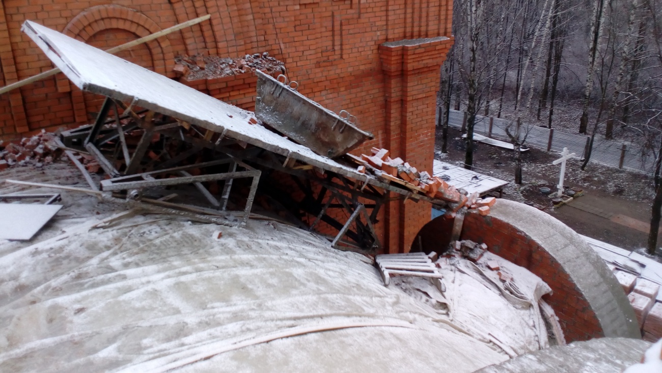 На строительстве храма разбился рабочий – уголовное дело направлено в суд